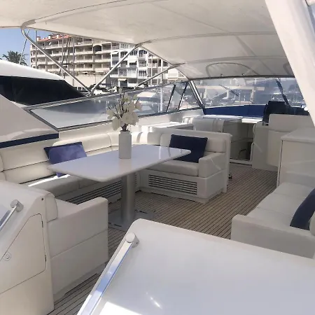 Sweet Boat - Bateau-hôtel *