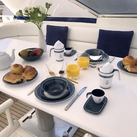 Bateau-hôtel Sweet Boat -